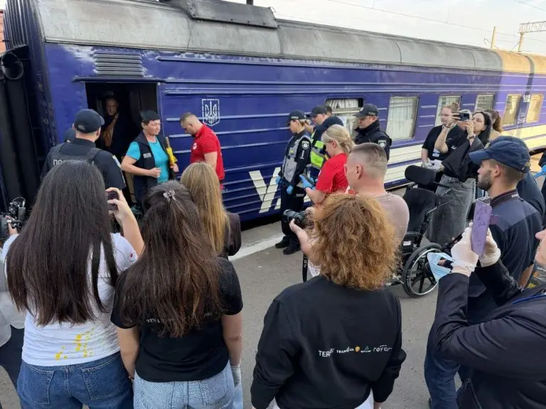 Рівненщина прийняла 15-й евакуаційний поїзд цьогоріч: з Донеччини прибули ще 36 людей